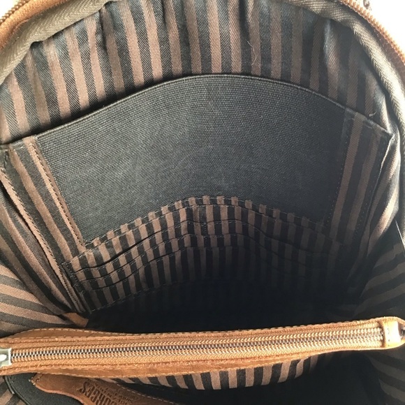 Jack Georges Leather Voyager 4 Way Backpack in Brown. - Picture 12 of 13